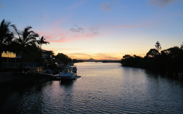 noosa cruise 10